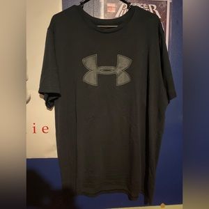 Under Armour 2XL Men’s Black Heatgear T Shirt